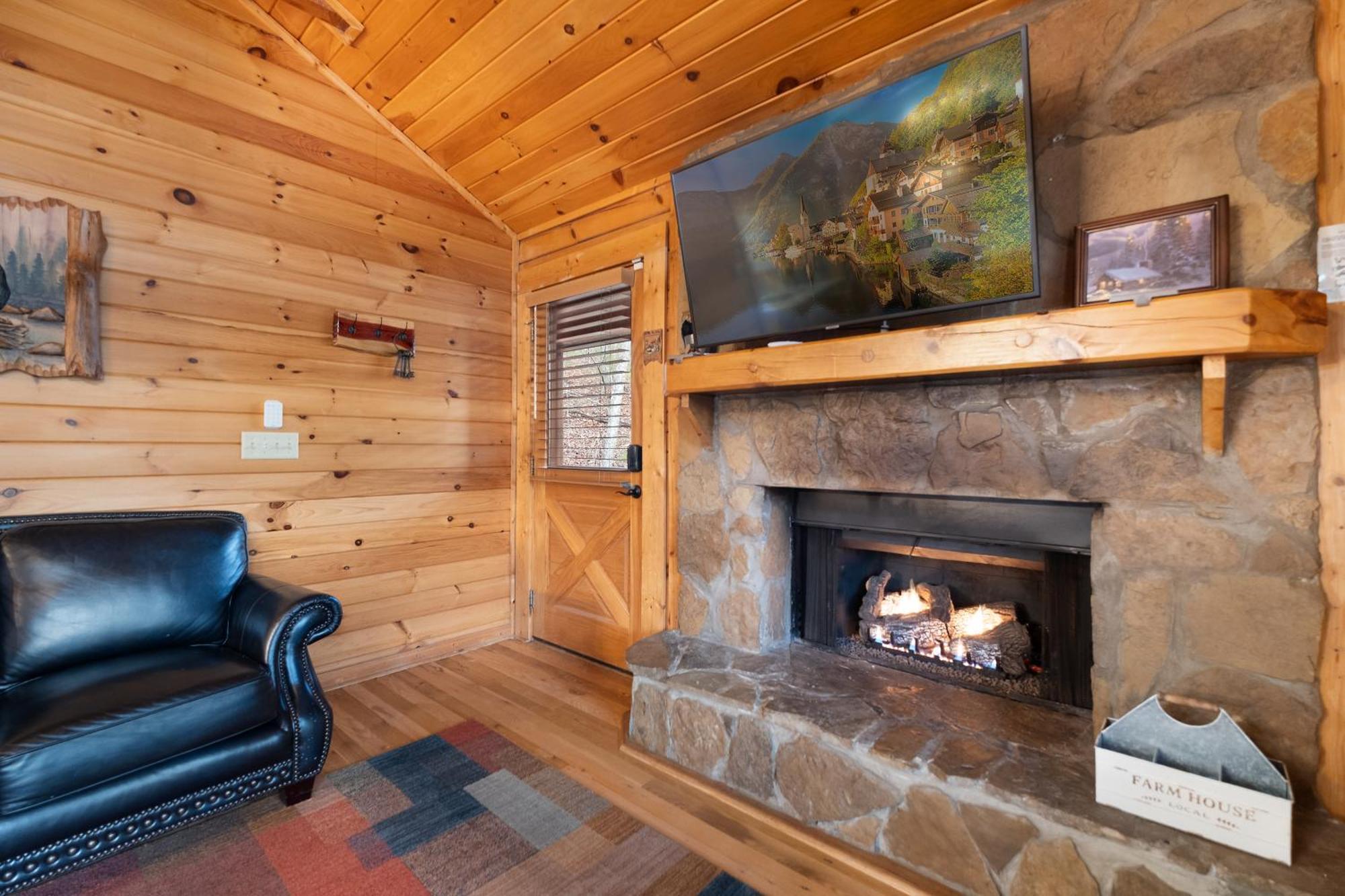 Private Smoky Mountain Luxury Log Home With 2 Fireplaces, Hot Tub & Community Pool Sevierville Esterno foto