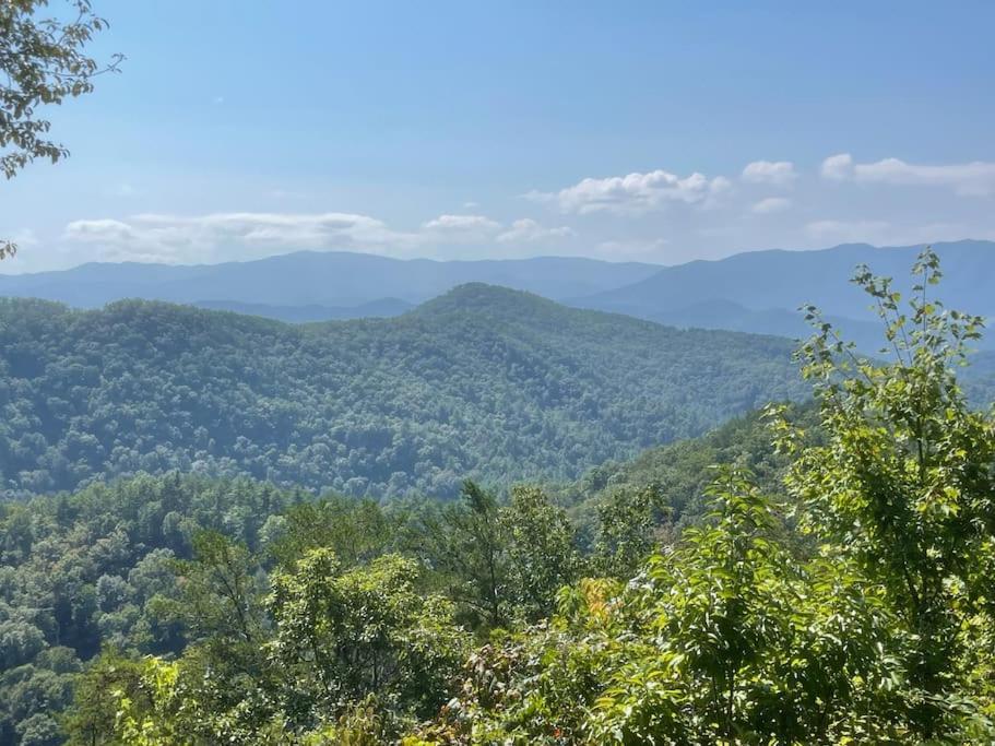 Private Smoky Mountain Luxury Log Home With 2 Fireplaces, Hot Tub & Community Pool Sevierville Esterno foto