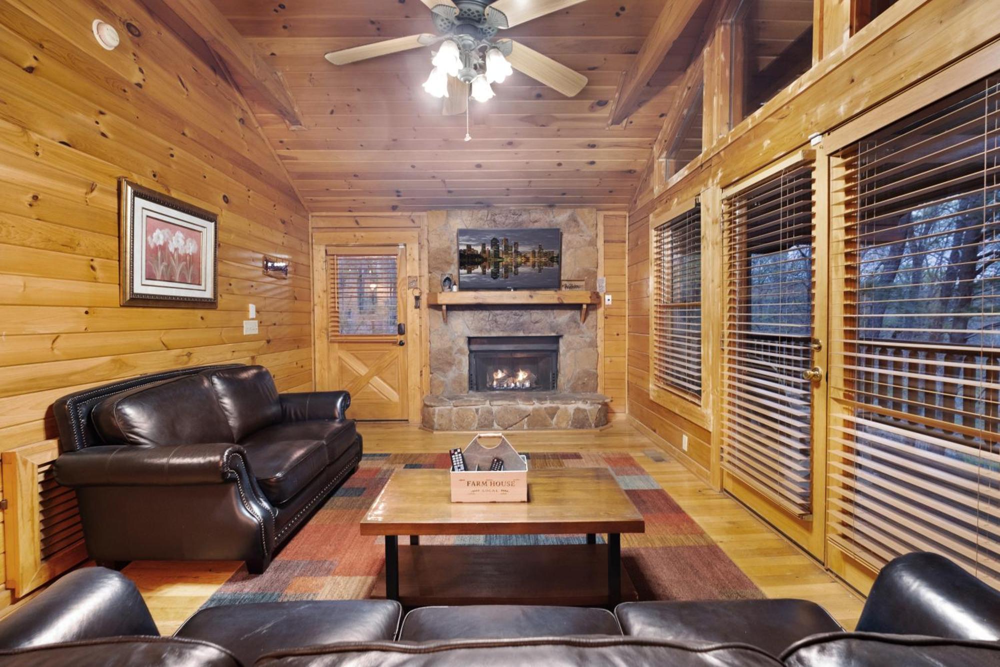 Private Smoky Mountain Luxury Log Home With 2 Fireplaces, Hot Tub & Community Pool Sevierville Esterno foto